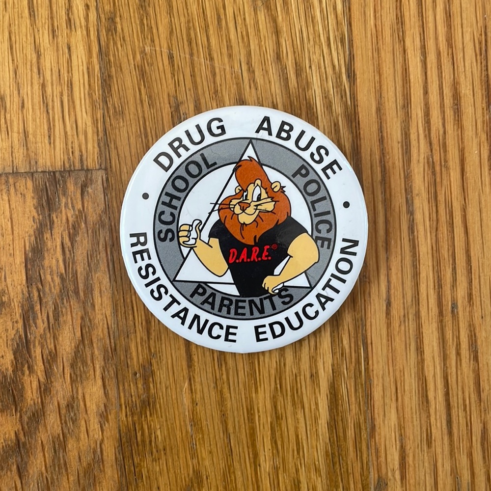 Vintage 90’s DARE Pin